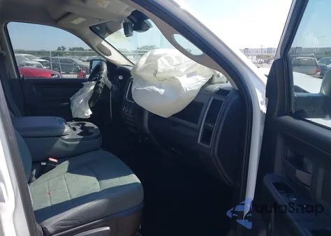 2015 Ram 1500 Express z USA, uszkodzony, nr VIN 1C6RR6KT7FS654909